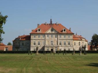 BAROQUE CASTLE FOR SALE Bezno, Mlada Boleslav